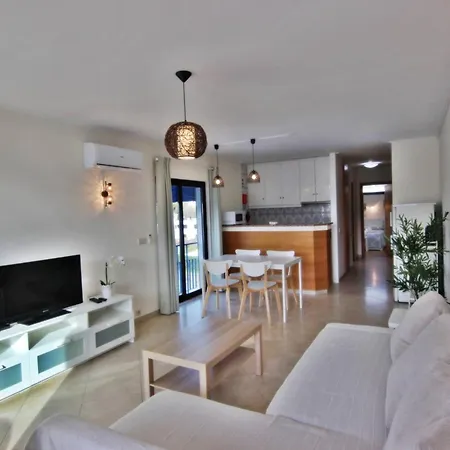 Pe Do - - Pool Prázdninový dům