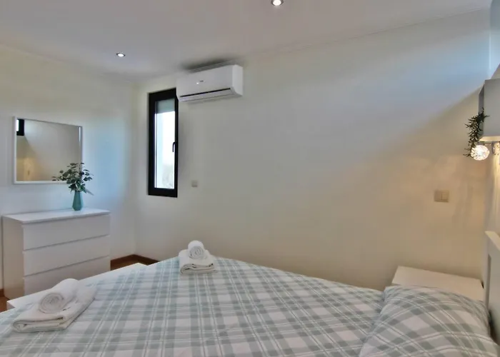 Pe Do - - Pool Holiday home