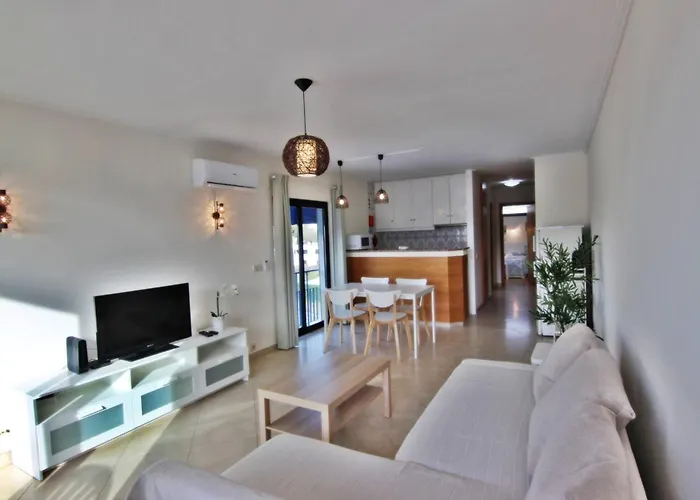 Pe Do - - Pool Holiday home